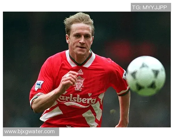 哈罗盖特镇足球队球星风采揭秘：从赛场到生活的多面人生